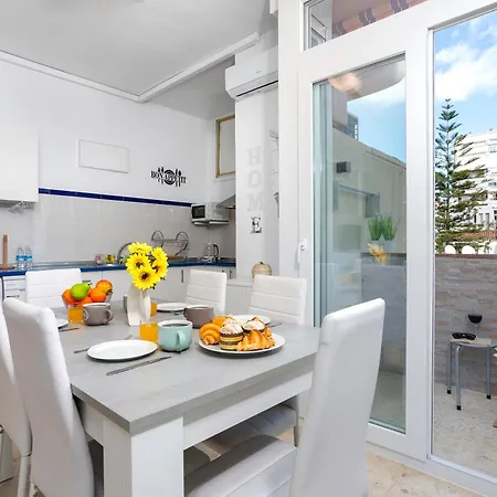 Sunstay Cosy Flat Ii Carlota Апартаменти *